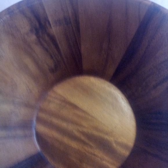 Large Wooden Bowl by Authentic Kitchen 12in diameter Beautiful Grain Lines